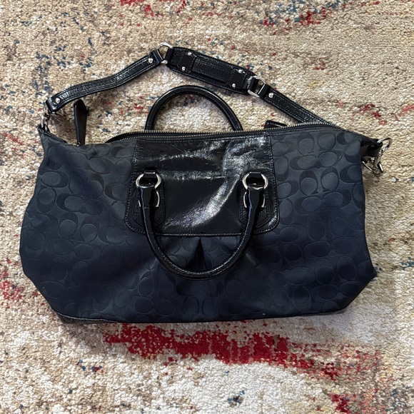 Coach Vintage Ashley Convertible Satchel Purse - Picture 5 of 12